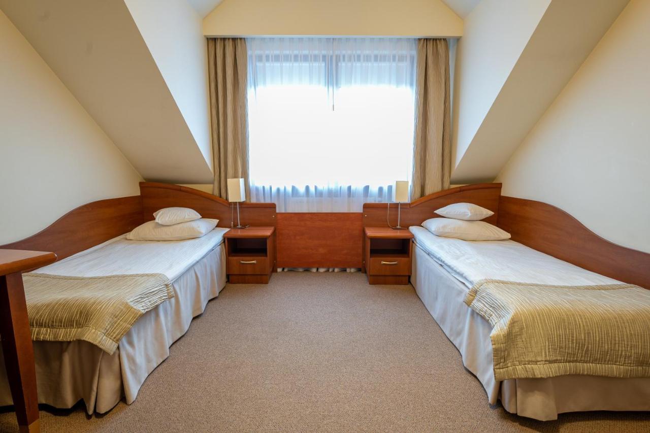 Hotel Szelcow Lesko Buitenkant foto