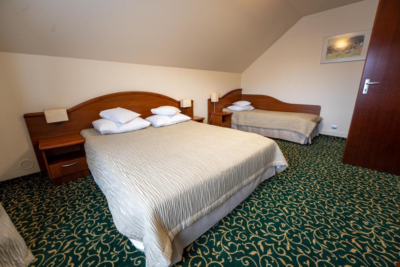 Hotel Szelcow Lesko Buitenkant foto